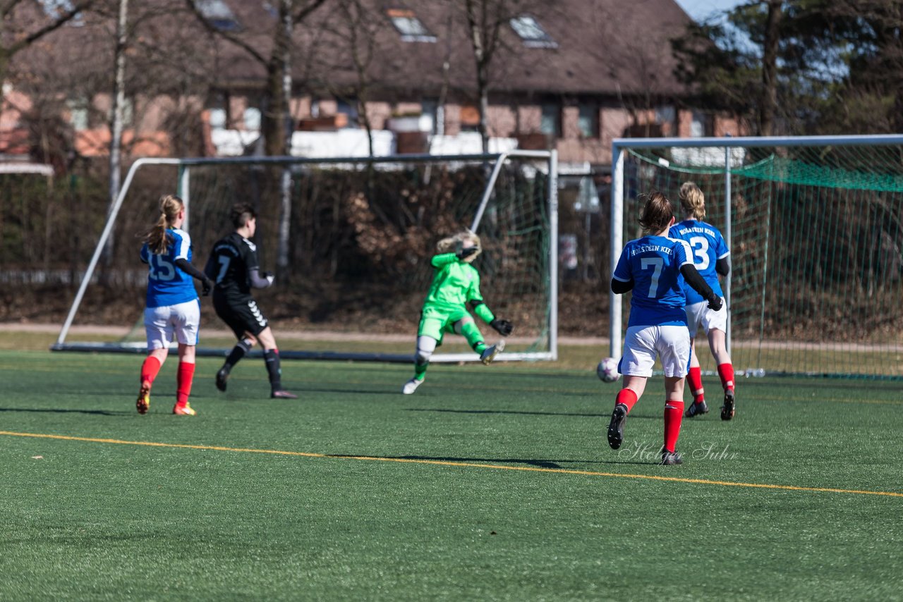 Bild 328 - B-Juniorinnen Halbfinale SVHU - Holstein Kiel : Ergebnis: 3:0